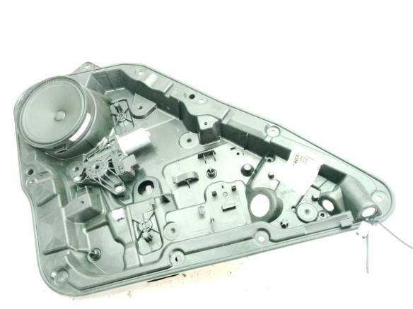 A2047302735 ELEVALUNAS PUERTA LAT TRA IZQ MERCEDES BENZ CLASE GLA (X156)|Desguaces La Cabaña