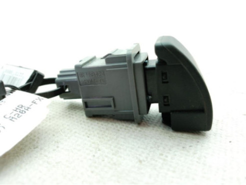 15B424 INTERRUPTOR WARNING TOYOTA C-HR (_X1_)|Desguaces La Cabaña