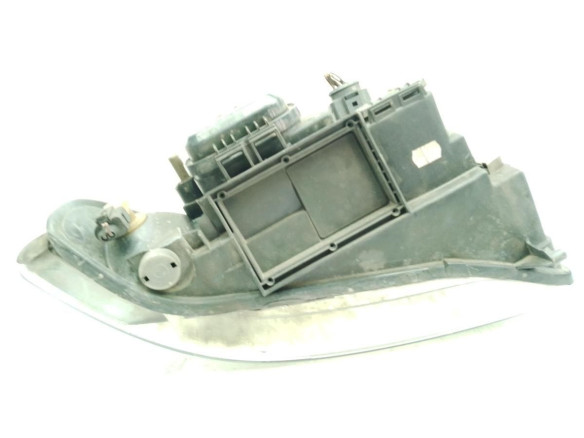 89300371 FARO IZQUIERDO AUDI A4 (8D2, B5)|Desguaces La Cabaña