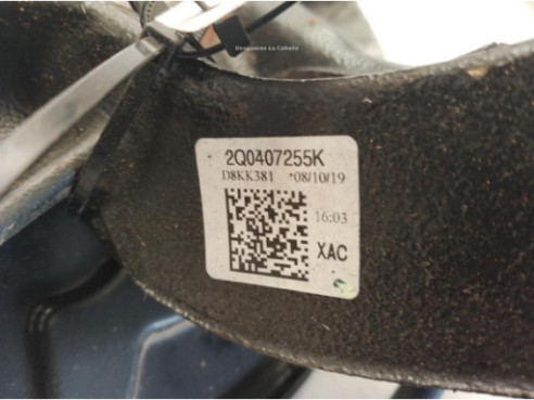2Q0407255K MANGUETA DEL IZQ SEAT ARONA (KJ7)|Desguaces La Cabaña