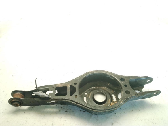 48730F4010  BRAZO SUSPENSION TRA IZQ INF TOYOTA C-HR (_X1_)|Desguaces La Cabaña