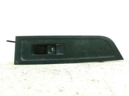 5G0959855K MANDO ELEVALUNAS PUERTA LAT DEL DER SKODA KAMIQ (NW4)|Desguaces La Cabaña