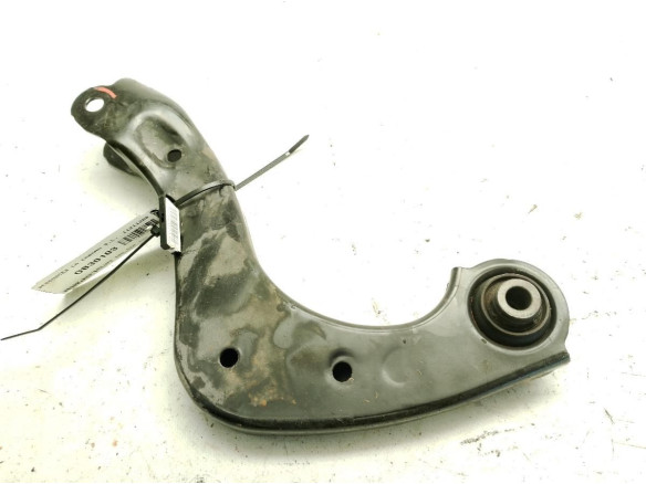 48770F4010  BRAZO SUSPENSION TRA DER SUP POSTERIOR TOYOTA COROLLA Sedán (_E21_)|Desguaces La Cabaña