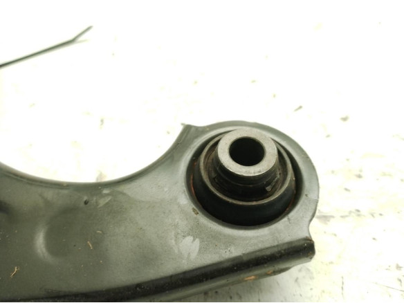 48770F4010  BRAZO SUSPENSION TRA DER SUP POSTERIOR TOYOTA COROLLA Sedán (_E21_)|Desguaces La Cabaña