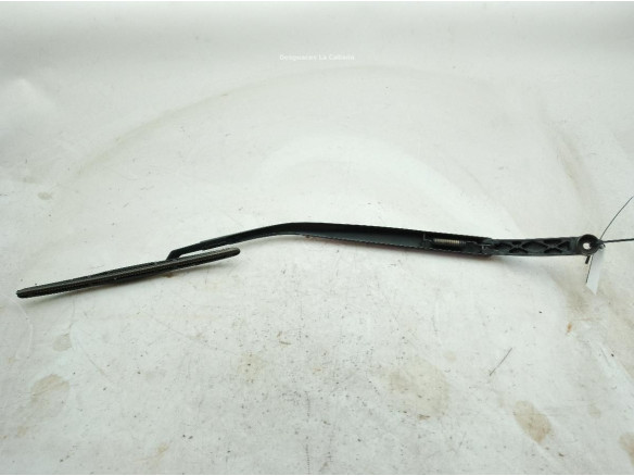 8521102430  BRAZO LIMPIAPARABRISAS DEL DER TOYOTA COROLLA Sedán (_E21_)|Desguaces La Cabaña
