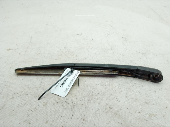 988152P000 BRAZO LIMPIAPARABRISAS TRA PORTÓN KIA STONIC Hatchback Van (YB)|Desguaces La Cabaña