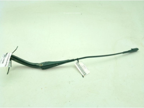 726047404 BRAZO LIMPIAPARABRISAS DEL DER BMW 3 (F30, F80)|Desguaces La Cabaña