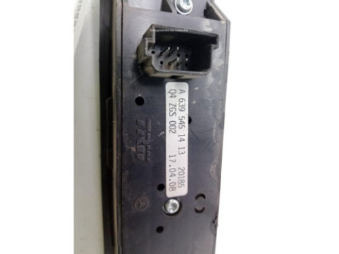 A6395451413 MANDO ELEVALUNAS PUERTA LAT DEL DER MERCEDES BENZ VITO Autobús (W639)|Desguaces La Cabaña