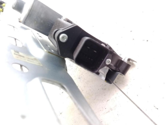 13369289  ELEVALUNAS PUERTA LAT TRA IZQ OPEL ZAFIRA TOURER C (P12)|Desguaces La Cabaña