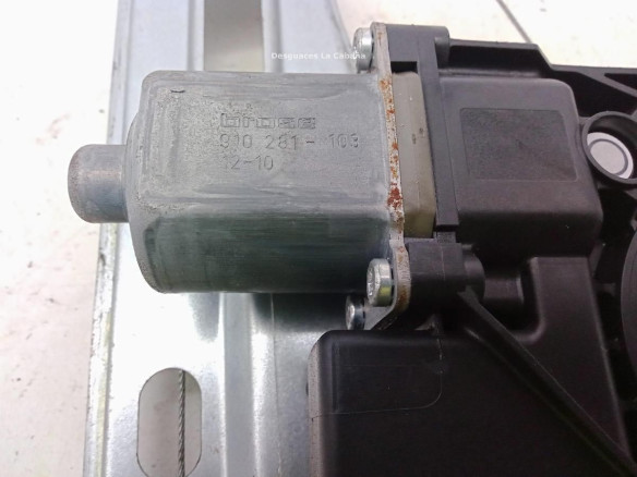 13369289  ELEVALUNAS PUERTA LAT TRA IZQ OPEL ZAFIRA TOURER C (P12)|Desguaces La Cabaña