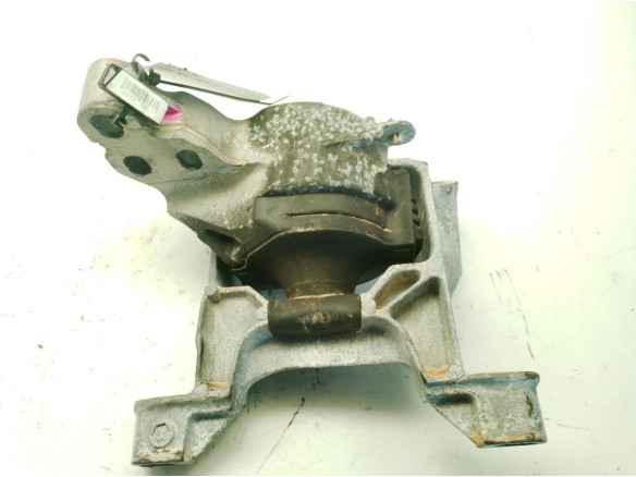 KB7W39060  SOPORTE MOTOR DER MAZDA CX-5 (KF)|Desguaces La Cabaña