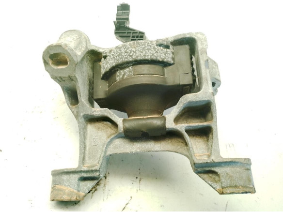 KB7W39060  SOPORTE MOTOR DER MAZDA CX-5 (KF)|Desguaces La Cabaña