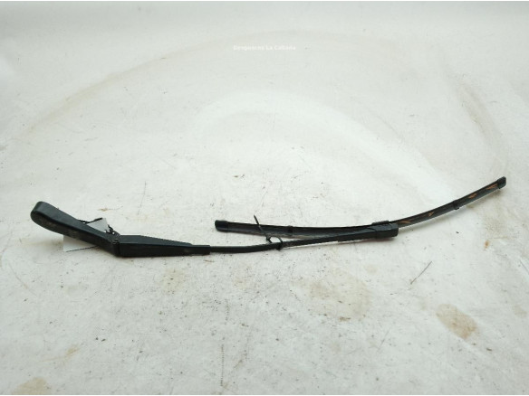 A2538206900 BRAZO LIMPIAPARABRISAS DEL IZQ MERCEDES BENZ GLC (X253)|Desguaces La Cabaña