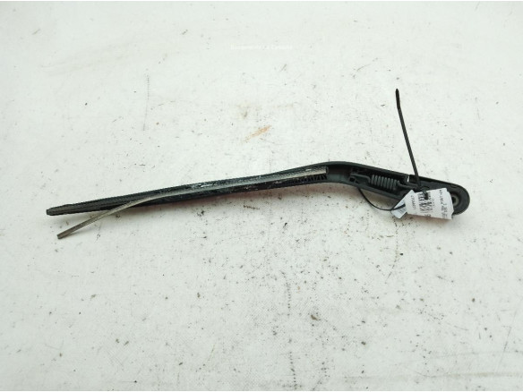 61629449913  BRAZO LIMPIAPARABRISAS TRA PORTÓN BMW 1 (F20)|Desguaces La Cabaña