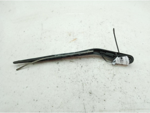 61629449913  BRAZO LIMPIAPARABRISAS TRA PORTÓN BMW 1 (F20)|Desguaces La Cabaña