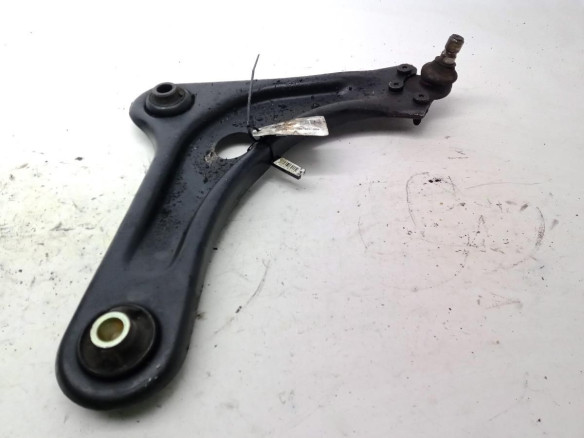 BRAZO SUSPENSION DEL DER INF CITROEN C4 CACTUS|Desguaces La Cabaña