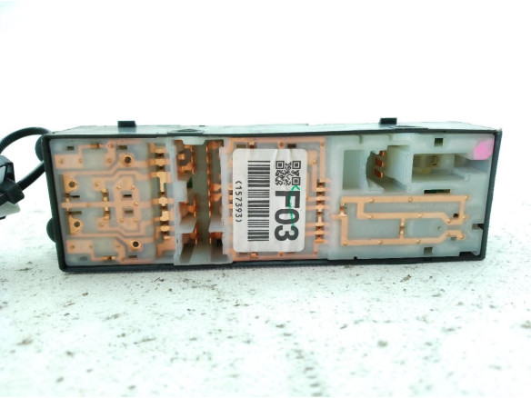 F03 MANDO ELEVALUNAS PUERTA LAT DEL IZQ SUBARU IMPREZA Fastback (GR, GH, G3)|Desguaces La Cabaña