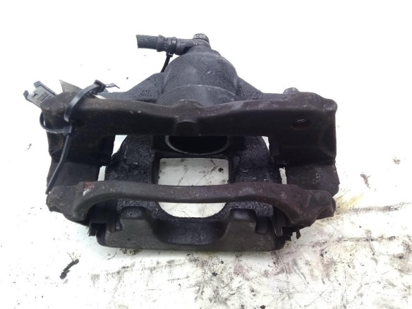 PINZA DEL IZQ TOYOTA AURIS (_E15_)|Desguaces La Cabaña