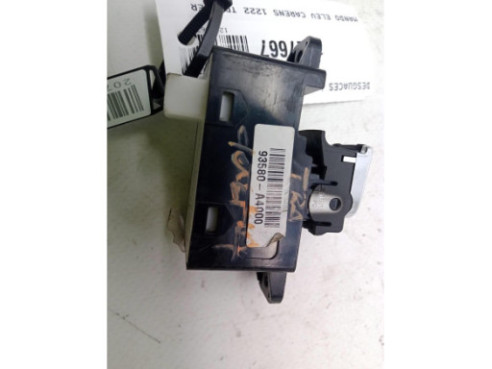 93580A4000 MANDO ELEVALUNAS PUERTA LAT TRA DER KIA CARENS IV|Desguaces La Cabaña