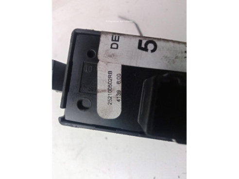 INTERRUPTOR WARNING RENAULT MEGANE III Fastback (BZ0_)|Desguaces La Cabaña