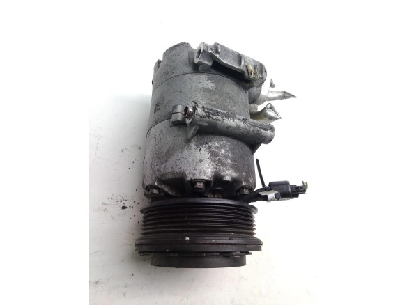 AV1119D629BA COMPRESOR AA FORD FOCUS III Sedán|Desguaces La Cabaña
