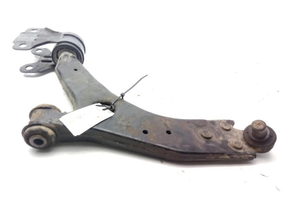 BRAZO SUSPENSION DEL IZQ INF FORD FOCUS III Sedán|Desguaces La Cabaña