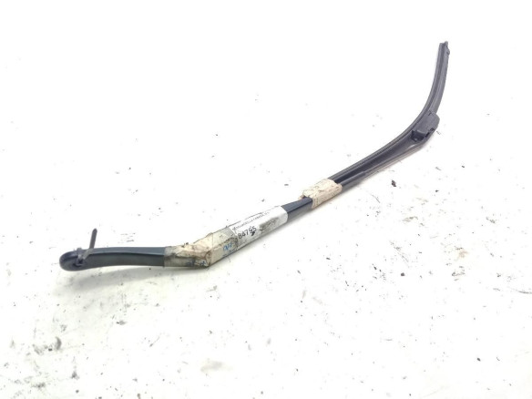 BRAZO LIMPIAPARABRISAS DEL DER DACIA DUSTER|Desguaces La Cabaña