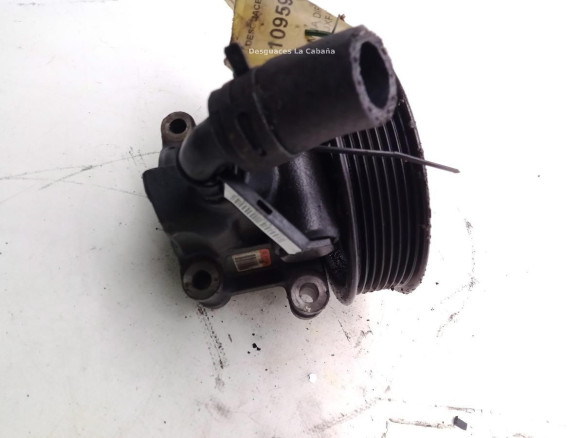 BOMBA DIRECCION FORD TRANSIT Furgón (FA_ _)|Desguaces La Cabaña