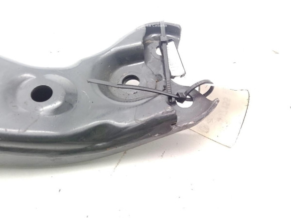 BRAZO SUSPENSION DEL DER INF TOYOTA COROLLA Fastback (_E21_)|Desguaces La Cabaña