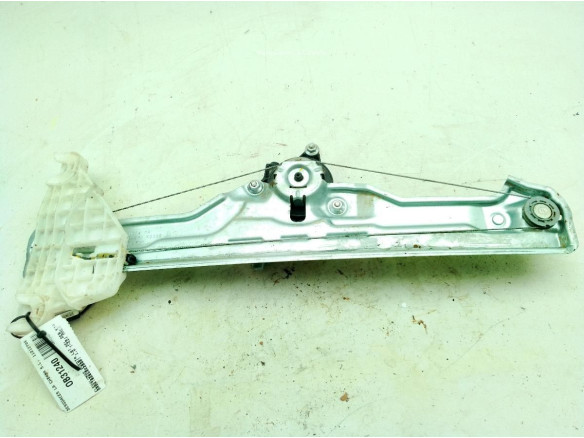 82460R2000 ELEVALUNAS PUERTA LAT DEL DER KIA SPORTAGE V (NQ5)|Desguaces La Cabaña