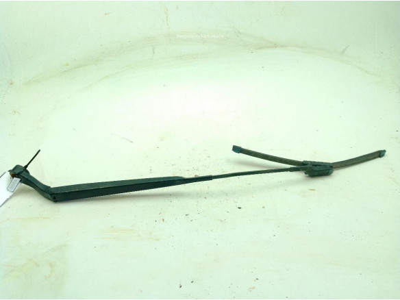13354349 BRAZO LIMPIAPARABRISAS DEL DER OPEL ADAM (M13)|Desguaces La Cabaña