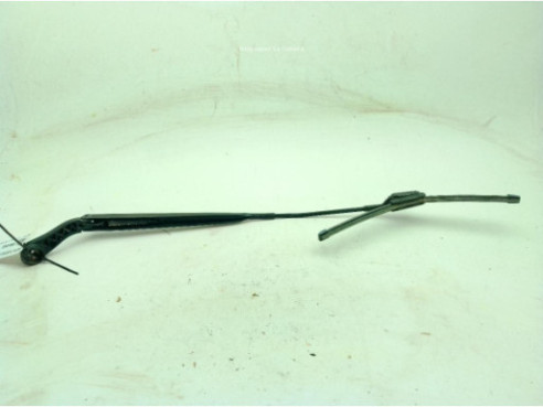 13354349 BRAZO LIMPIAPARABRISAS DEL DER OPEL ADAM (M13)|Desguaces La Cabaña