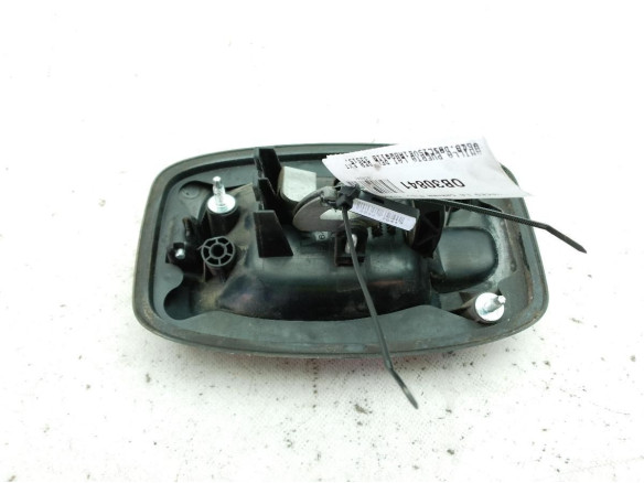 MANILLA PUERTA LAT DEL DER EXT IVECO DAILY VI Furgón|Desguaces La Cabaña