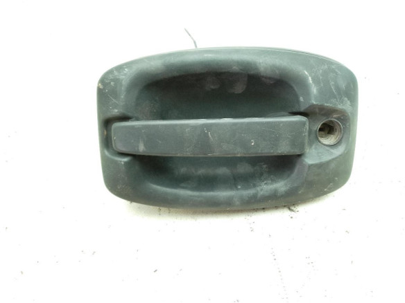 NV23895 MANILLA PORTON / TAPA MALETA EXT IVECO DAILY VI Furgón|Desguaces La Cabaña