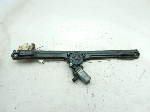 ELEVALUNAS PUERTA LAT DEL IZQ IVECO DAILY VI Furgón|Desguaces La Cabaña