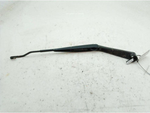 98311H8000 BRAZO LIMPIAPARABRISAS DEL IZQ KIA STONIC (YB)|Desguaces La Cabaña
