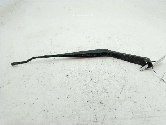 98311H8000 BRAZO LIMPIAPARABRISAS DEL IZQ KIA STONIC (YB)|Desguaces La Cabaña
