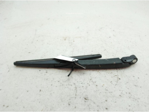 988152P000 BRAZO LIMPIAPARABRISAS TRA PORTÓN KIA STONIC (YB)|Desguaces La Cabaña