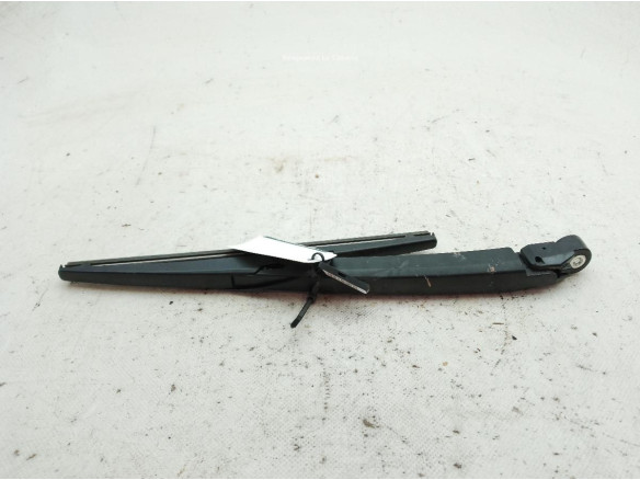 988152P000 BRAZO LIMPIAPARABRISAS TRA PORTÓN KIA STONIC (YB)|Desguaces La Cabaña