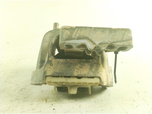 2Q0199262BJ SOPORTE MOTOR DER VW T-CROSS (C11_)|Desguaces La Cabaña