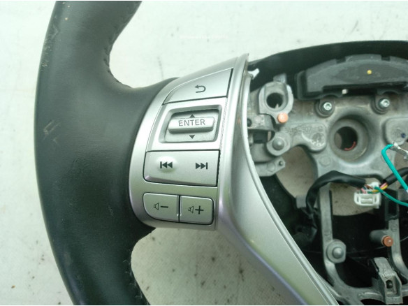 VOLANTE DIRECCION NISSAN QASHQAI II Todo terreno, cerrada (J11, J11_)|Desguaces La Cabaña