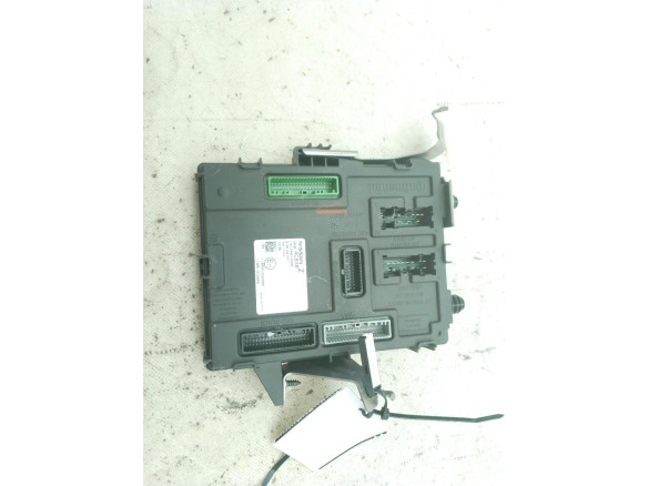 284B1CB3B CENTRALITA MULTIFUNCION NISSAN QASHQAI II Todo terreno, cerrada (J11, J11_)|Desguaces La Cabaña