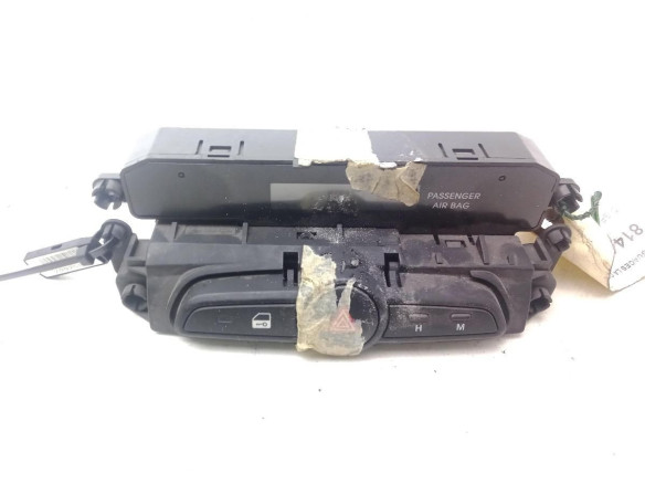945101K000, INTERRUPTOR WARNING HYUNDAI ix20 (JC)|Desguaces La Cabaña