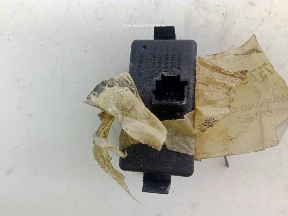 INTERRUPTOR WARNING RENAULT CLIO III (BR0/1, CR0/1)|Desguaces La Cabaña
