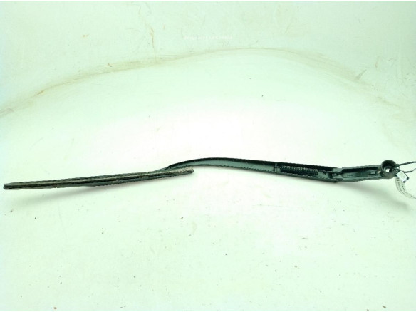 DB1R67321  BRAZO LIMPIAPARABRISAS DEL DER MAZDA 2 (DL, DJ)|Desguaces La Cabaña
