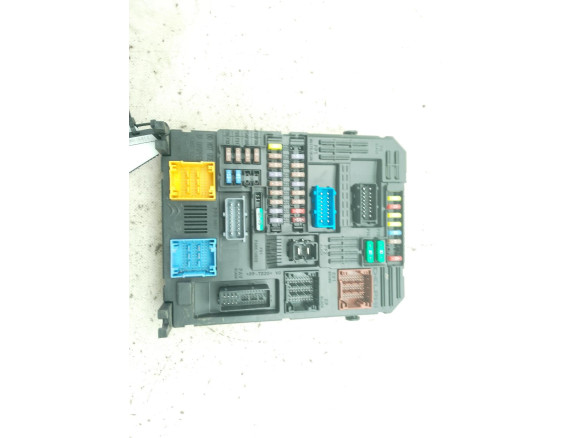 9830708180 CAJA FUSIBLES INTERIOR (BSI) PEUGEOT 208 II (UB_, UP_, UW_)|Desguaces La Cabaña