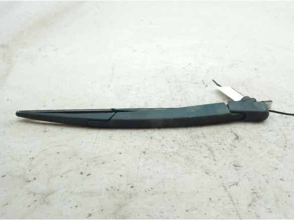 BRAZO LIMPIAPARABRISAS TRA PORTÓN PEUGEOT 208 II (UB_, UP_, UW_)|Desguaces La Cabaña