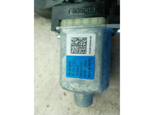 83450H8000 ELEVALUNAS PUERTA LAT TRA IZQ KIA STONIC (YB)|Desguaces La Cabaña