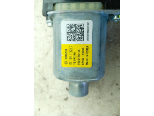 82460H8000 ELEVALUNAS PUERTA LAT DEL DER KIA STONIC (YB)|Desguaces La Cabaña
