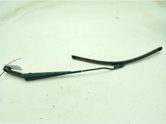 BRAZO LIMPIAPARABRISAS DEL DER CHEVROLET NUBIRA Ranchera familiar|Desguaces La Cabaña